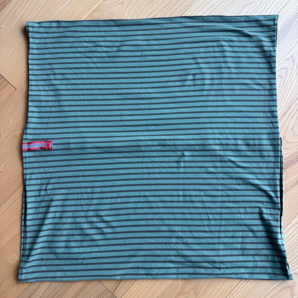 Lululemon infinity scarf - Picture 6 of 7
